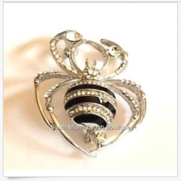 Crystal Spider Brooch Pin Insect Silver Plated Bug Black Halloween Costume Goth - Picture 2 of 8